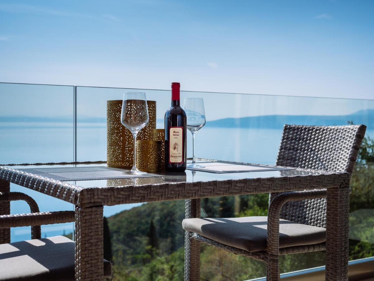 Casa Mariela Apartment Ловран Екстериор снимка